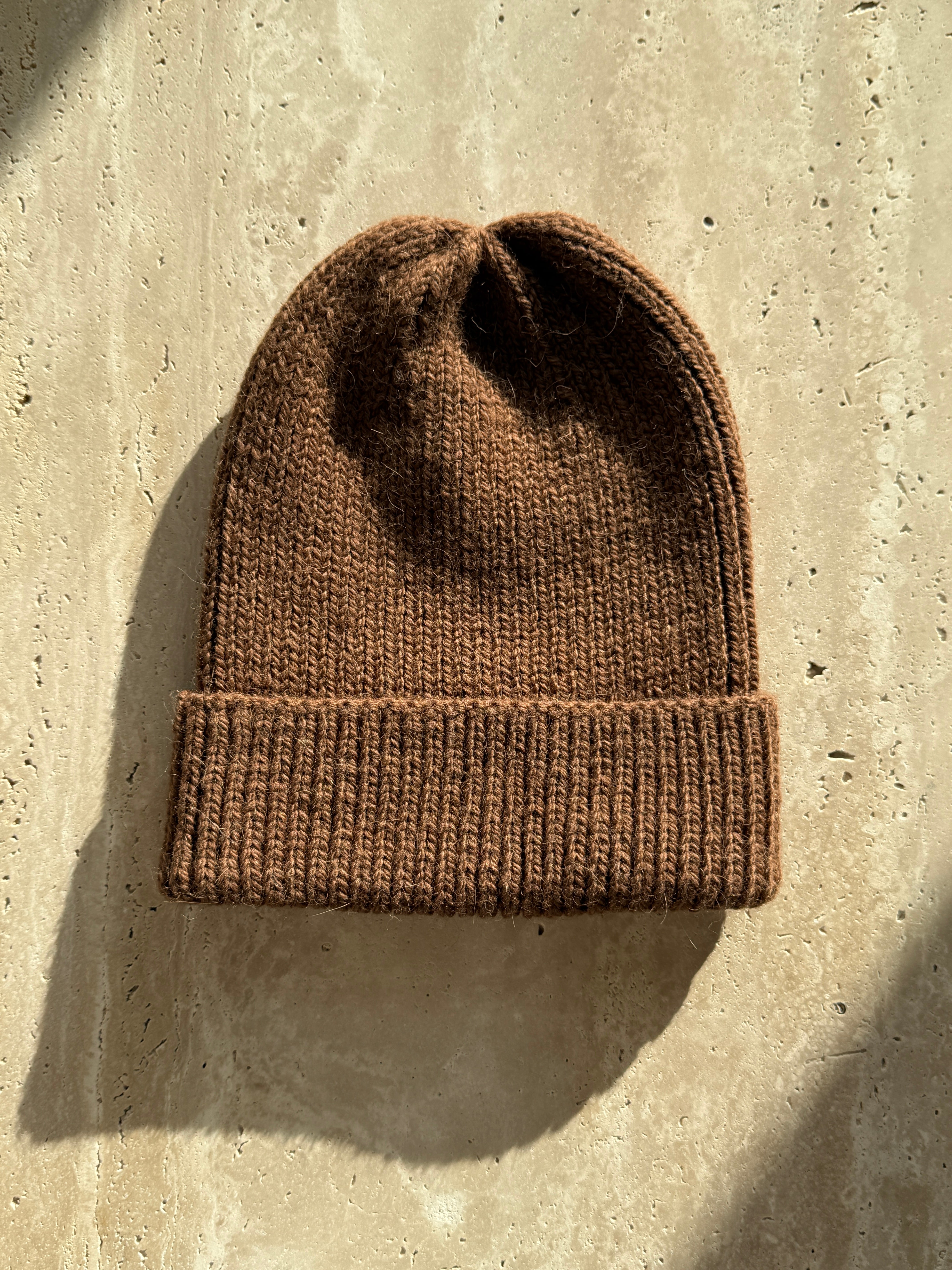 Шапка коричнева з натуральної вовни