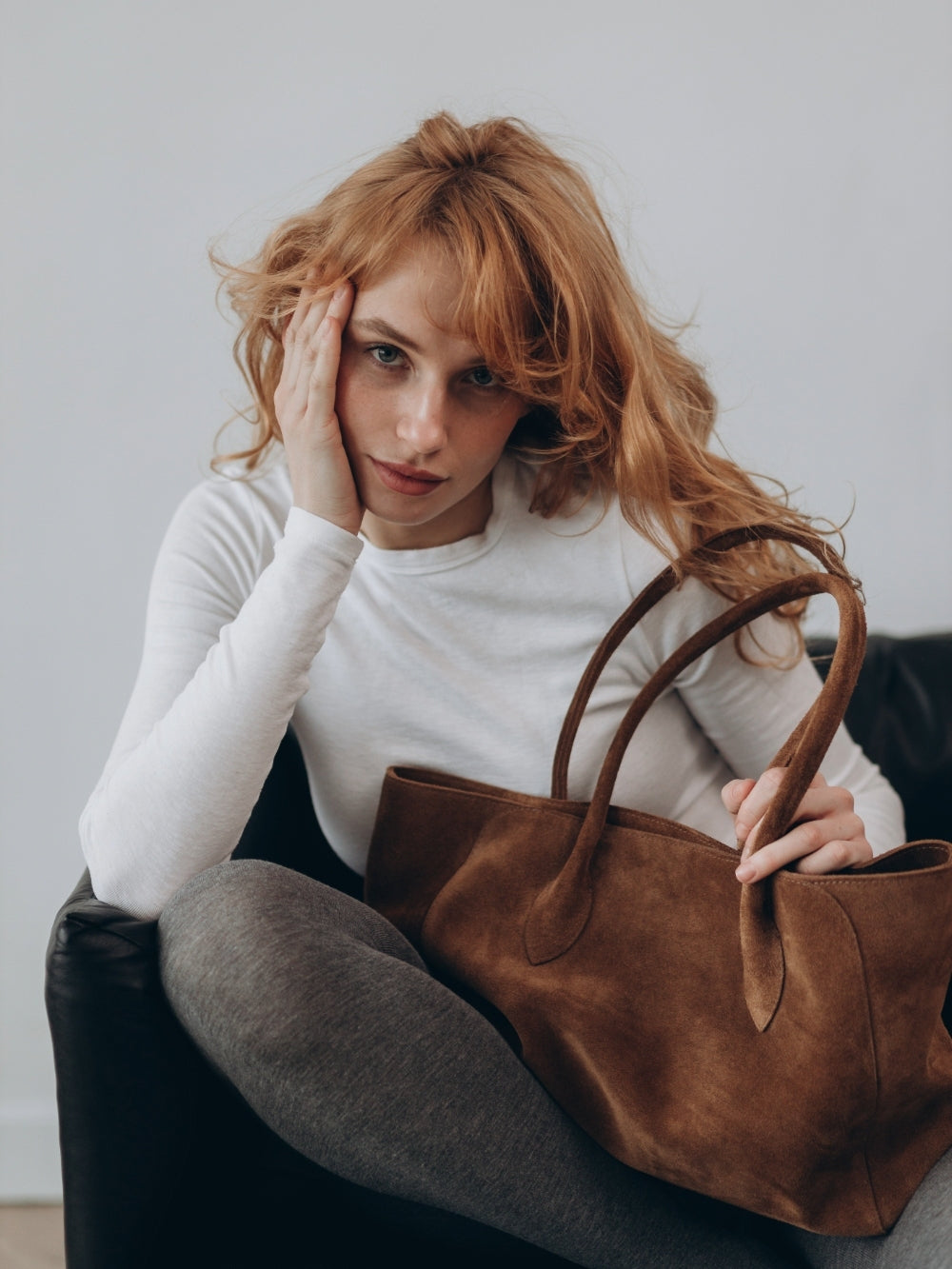 Шкіряна сумка Business Tote - замша