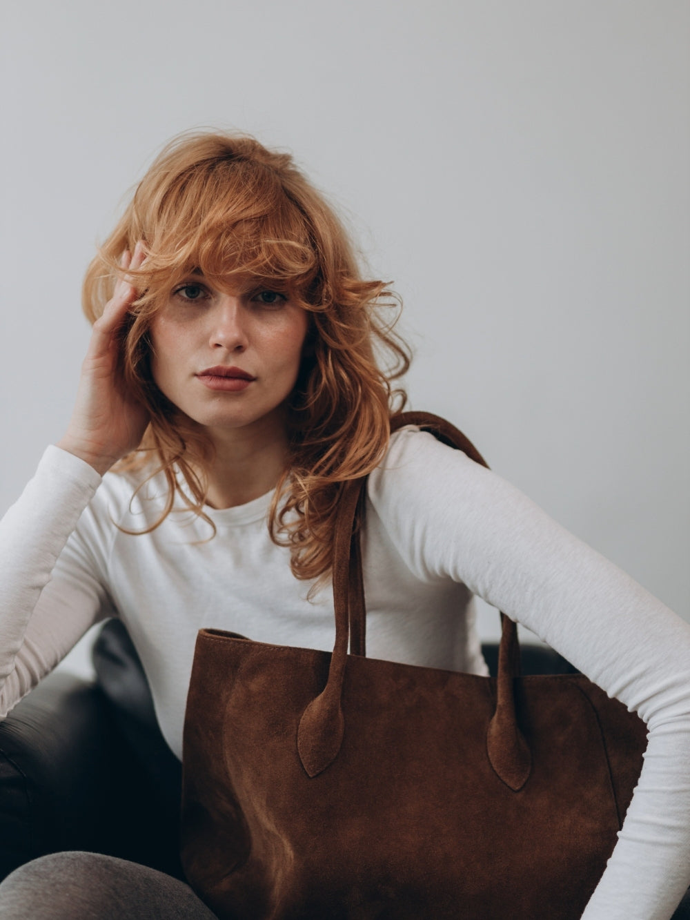 Шкіряна сумка Business Tote - замша